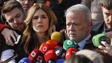 Multa de 5.000 euros al abogado de Begoña Gómez por difundir las declaraciones ante los medios