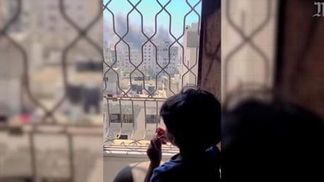 Le journaliste Rami Abou Jamous raconte l’offensive israélienne dans la ville de Gaza : « La première tour visée, c’est juste à côté de chez moi »