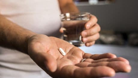 Identifican una nueva fuente de antibióticos naturales escondidos dentro de nuestras propias proteínas