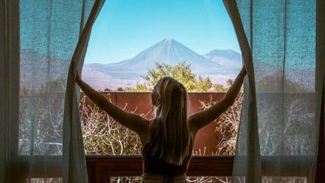The new luxury hotel drawing tourists to one of the driest places in the world