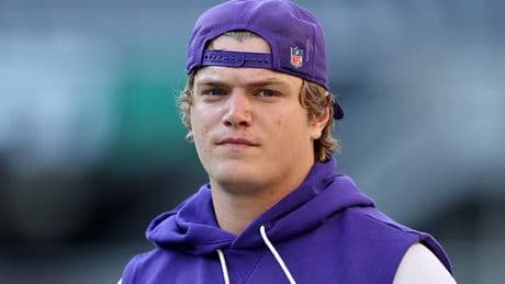 J.J. McCarthy gets terrible news moments before his first NFL start for Minnesota Vikings