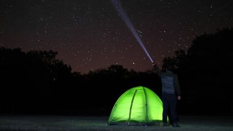 Perseids meteor yağmuru bu hafta zirveye ulaşıyor: İşte ne zaman bakmanız gerektiği