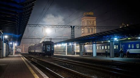 Ukraine : après plus de trois ans de guerre, le train en souffrance