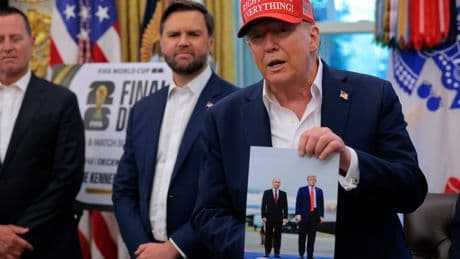 Trump compares Zelensky and Putin to children and says ‘maybe they have to fight a little longer’