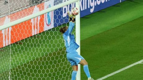 El ayuno y la gracia divina de Cata Coll valen lo mismo que el gol de Aitana
