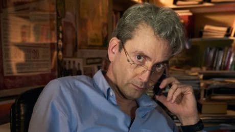 David Tennant transforms into investigative journalist in first look at ITV’s new phone hacking drama