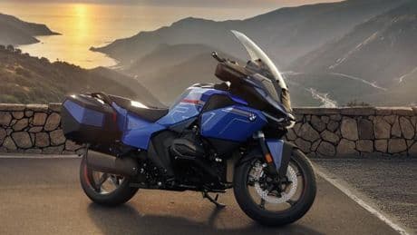 BMW R 1300 RT, la super viaggiatrice si rinnova e diventa più sportiva