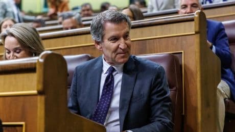 Feijóo arroja dudas sobre el Constitucional y afirma que tiene un acuerdo con el Gobierno