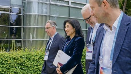 Ostdeutsches Wirtschaftsforum | Bundesministerin kündigt »Entlastungspaket« an