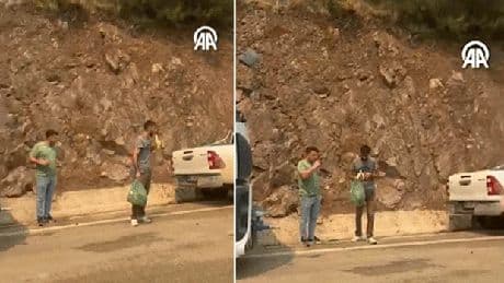 Kahreden kazadan hemen önce! Yangına su taşırken hayatını kaybedenlerin görüntüleri ortaya çıktı