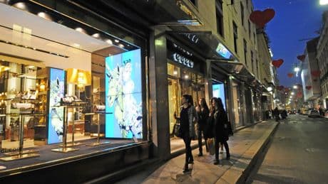Il quadrilatero della Moda di Milano dal 12 maggio è chiuso al traffico