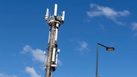 SFR et Bouygues Telecom ont mis en vente leur coentreprise de tours télécoms
