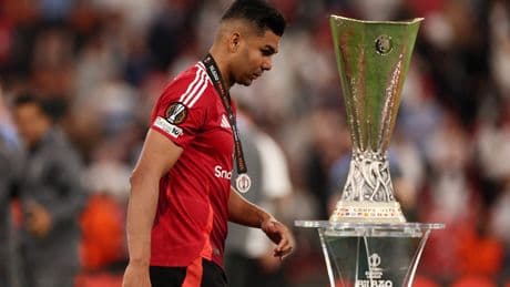 Tüm futbolcular satılık! Manchester United harabeye döndü!