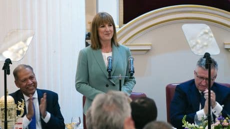 Cash ISA changes still planned as Reeves wants your savings on stock market
