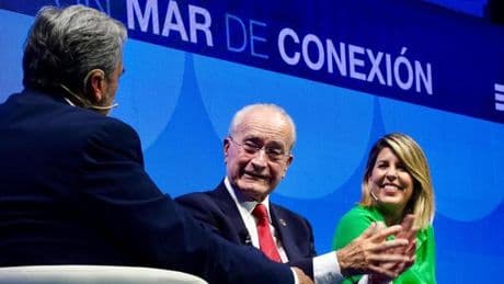 Francisco de la Torre, alcalde de Málaga: "Tiene que haber un equilibrio entre la presencia del turista y del ciudadano"