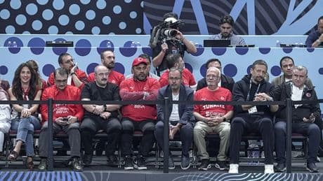 Bakan Bak: "12 Dev Adam efsanesi uyanıyor"