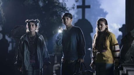 'Los Muértimer': Los Cinco se topan con la familia Addams
