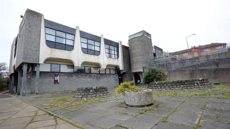 Two popular Livingston pubs win extensions to their licence to allow outdoor drinking