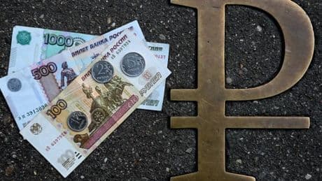 Plus de 9 milliards de dollars de transactions en 5 mois: qu'est-ce qu'A7A5, ce stablecoin russe qui permet de contourner les sanctions financières?