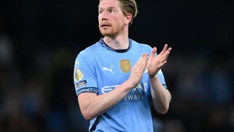 Napoli lead Aston Villa in race to sign Kevin De Bruyne