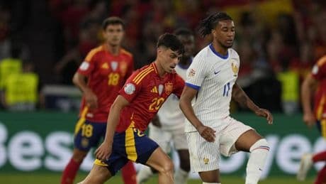 Pedri se suma al festival de España y anota el cuarto gol