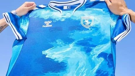 Süper Lig kulübünün Atatürklü forması Atina'yı karıştırdı