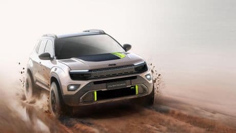 Jeep Avenger 4xe, arriva la trazione integrale