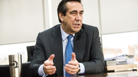 Acerinox reduce un 80% su beneficio por los aranceles