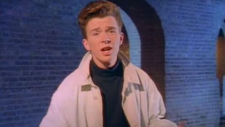 "Never Gonna Give You Up", le tube de Rick Astley, atteint le milliard d'écoutes sur Spotify