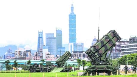 «C’est ce que l’on appelle assurer la paix par la force» : les Taïwanais se préparent à une invasion chinoise d’ici 2027