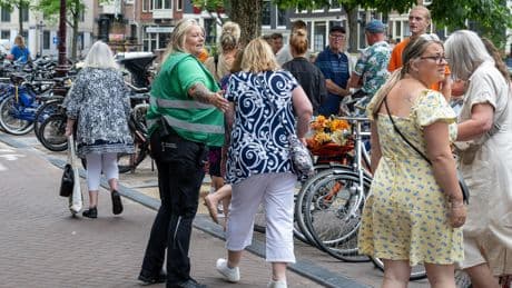 Stewards moeten toeristenchaos Anne Frankhuis in goede banen leiden: ’We voorkomen twintig ongelukken per dag’