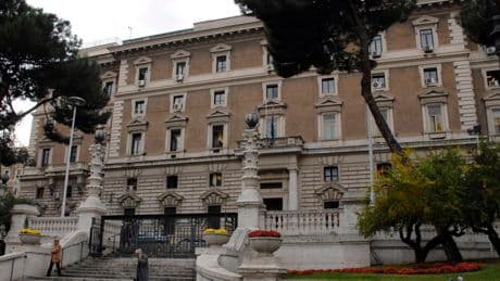 Cyber-terrorismo: aumentano gli attacchi e le persone indagate