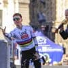 Tour de France 2025 : il gagne tout et écrase la concurrence… Pourquoi la cote de popularité de Tadej Pogacar reste si élevée ?