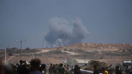 Gaza-Krieg: Hamas: Dutzende Opfer bei israelischem Angriff in Gaza