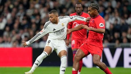 Viel Bewegung bei Bayer - Badé und Seghir noch vorm Liga-Start da?