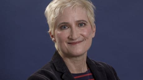 Jill Sobule, singer-songwriter behind the gay anthem 'I Kissed a Girl,' dies at 66.