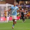 Reijnders scoort en geeft assist bij Premier League-debuut voor winnend City