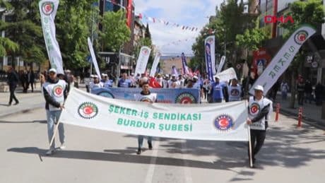 Burdur’da emekçiler hakları için yürüdü