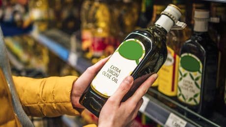 Olivenbauer klärt auf: Wann Sie mit Olivenöl anbraten dürfen - und wann nicht