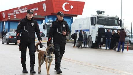 Françaises emprisonnées en Turquie: les deux jeunes femmes "manipulées" par un "ami" détenu à Amiens?