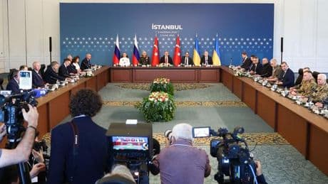 Russisch-ukrainische Gespräche: Kiew will über neuen Austausch und Präsidententreffen reden