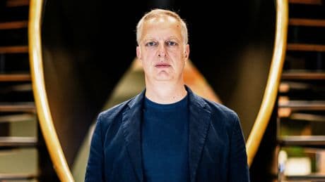 L'écrivain italien Antonio Scurati ou l'antifascisme gravé dans les veines