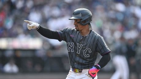 Mets’ Francisco Lindor keeps ‘riding a good wave’ at plate as he makes shortstop history