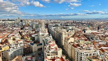Por qué hace más calor en las ciudades que en el campo: el efecto isla de calor urbana