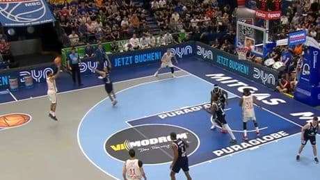 FC Bayern schlägt MBC und steht vor Halbfinaleinzug – Die Highlights im Video