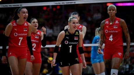 A Milli Kadın Voleybol Takımı Slovenya'yı 3-0 yenerek çeyrek finale çıktı: Çeyrek finalde rakip ABD