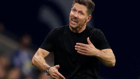 Gonzalo Miró, tajante con Simeone por quitar a este jugador del terreno de juego: "No lo puedes hacer"