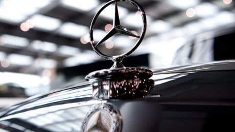 Kriminalität: Mehr als 1,5 Millionen gefälschte Mercedes-Produkte beschlagnahmt