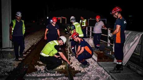 Büyükşehir’den raylarda konforlu ulaşım mesaisi