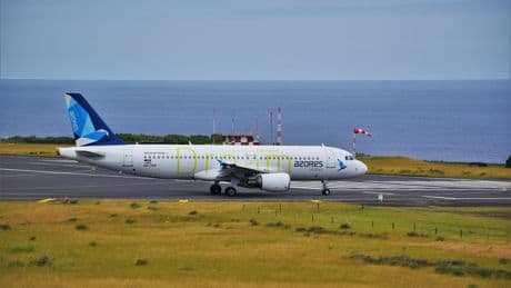 Dos pasajeros siembran el pánico en un vuelo a Bilbao por una falsa amenaza de bomba